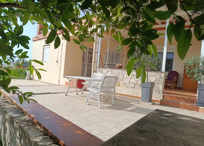 Nefeli's Cozy Afytos